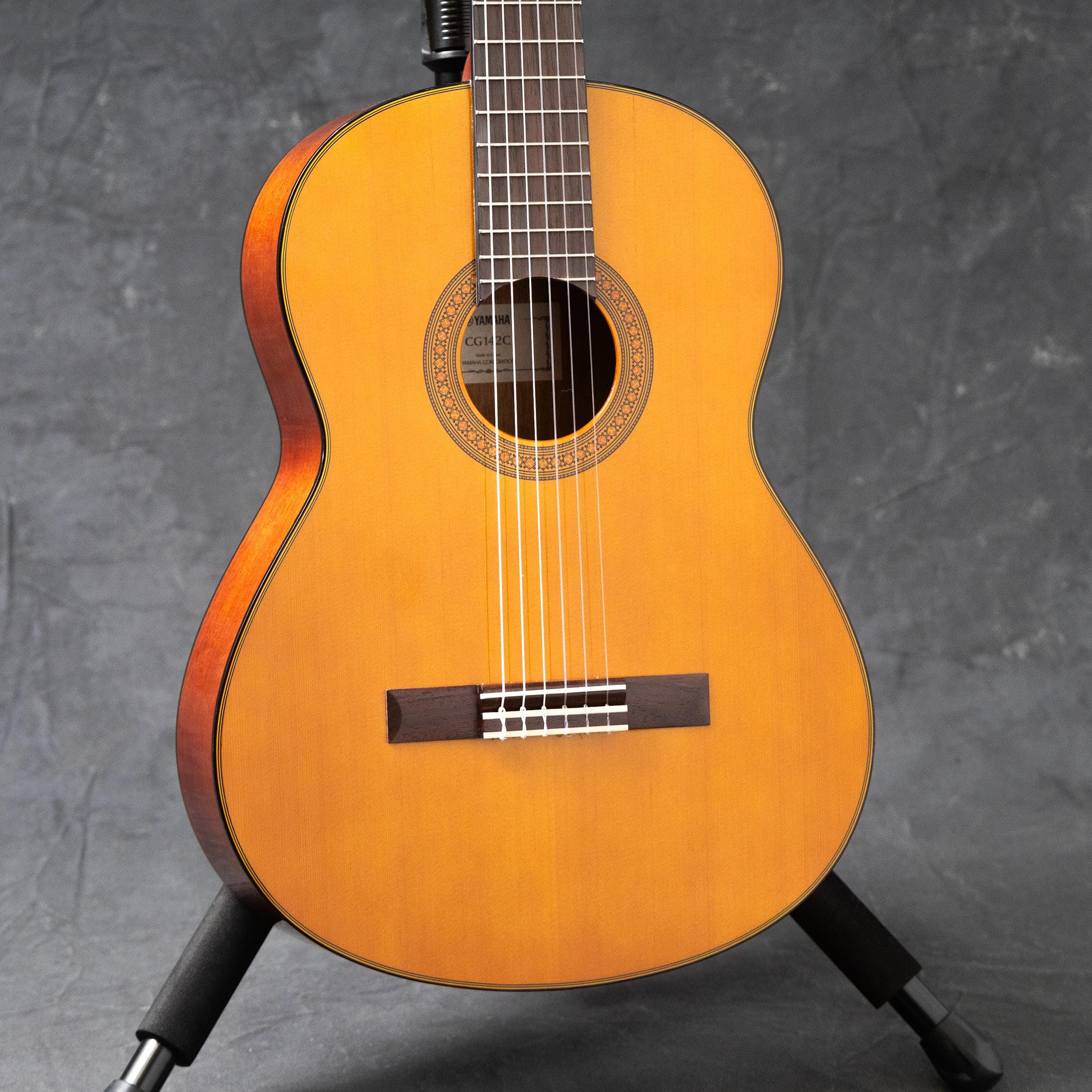 Yamaha CG142C Classical Guitar