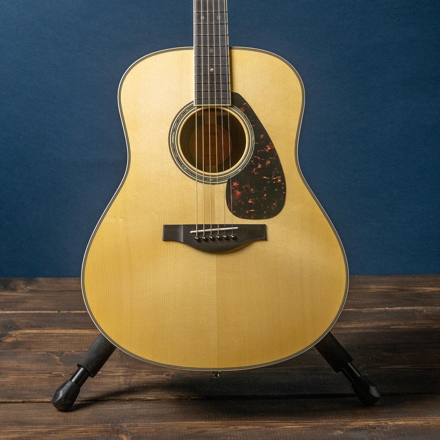 Yamaha LL16ARE Acoustic Guitar