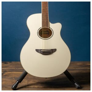 Yamaha APX600 Acoustic Guitar Vintage White