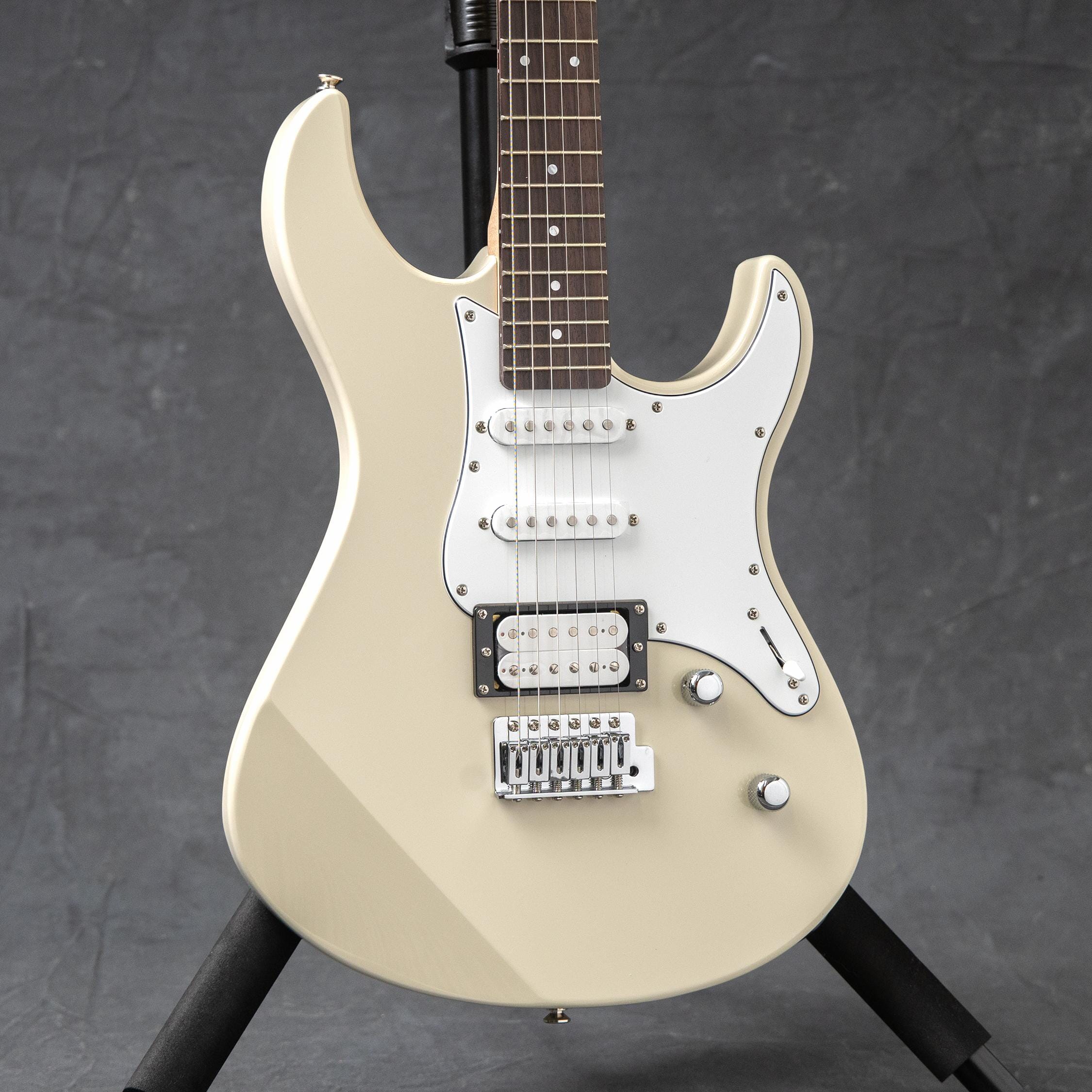 Yamaha PAC112V Pacifica Vintage White | Tapestry Music