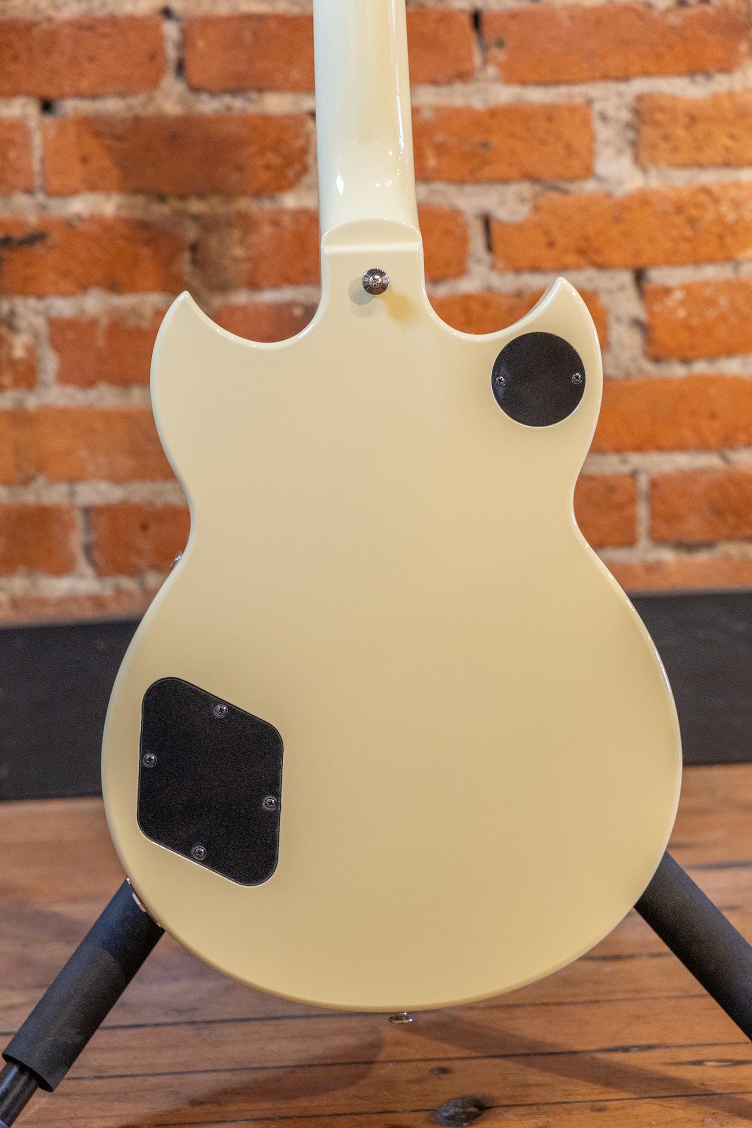 Yamaha SG1820VW SG - Vintage White Guitar | Tapestry Music