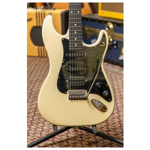 Godin Alex Lifeson Limited Edition LERXST Limelight Cream Guitar Vega Trem