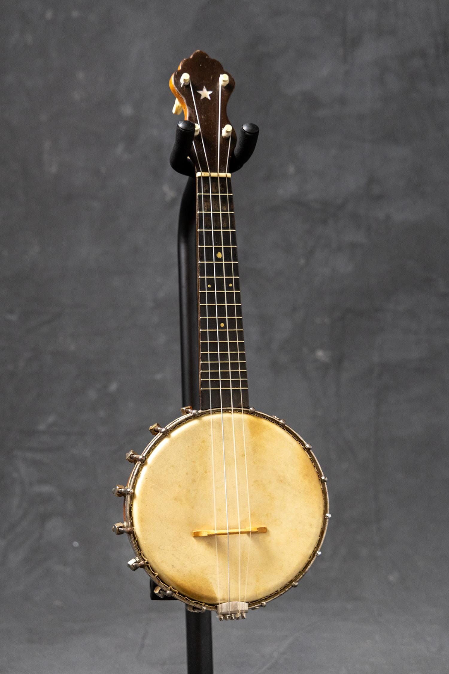 Vintage No Name banjo ukulele USED