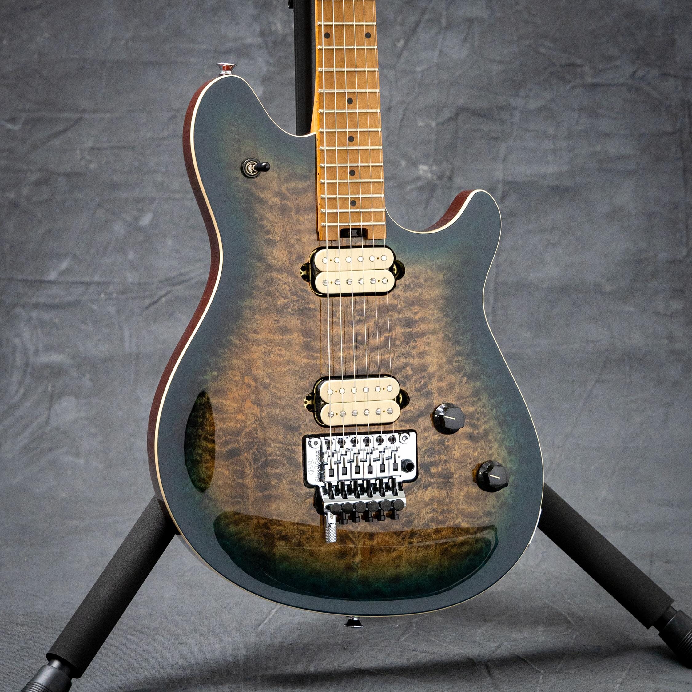 EVH Wolfgang® Special QM, Baked Maple Fingerboard, Indigo Burst