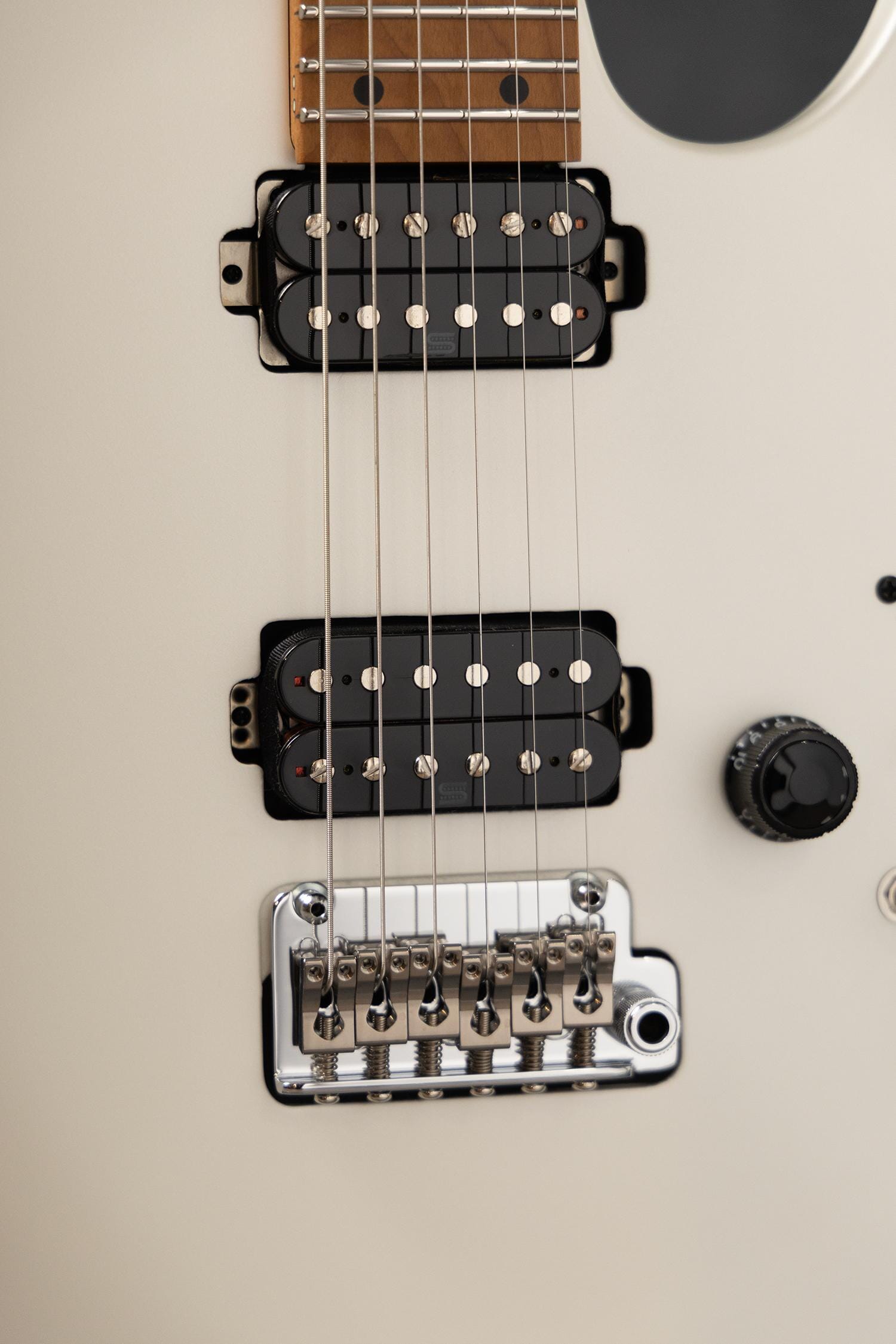 Ibanez AZ2402PWF Ibanez AZ Prestige Electric Guitar w/Case - Pearl