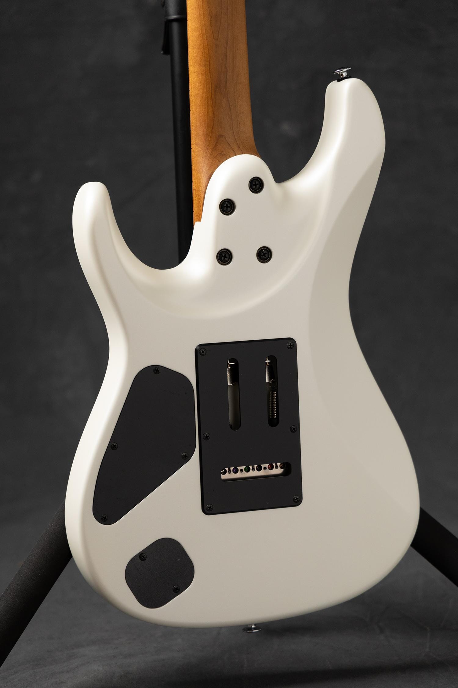 ギター Ibanez AZ2402 PWF Pearl White Prestige Ibanez AZ2402PWF AZ Prestige 6-String RH Electric Guitar