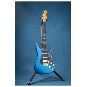 Fender American Ultra II Stratocaster® HSS, Ebony Fingerboard, Noble Blue
