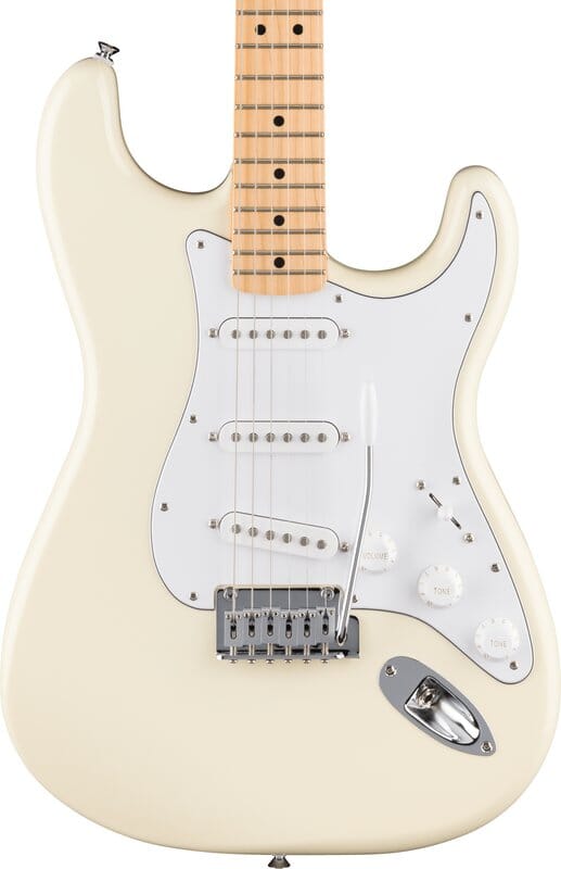 Fender Standard Stratocaster®, Maple Fingerboard, White Pickguard
