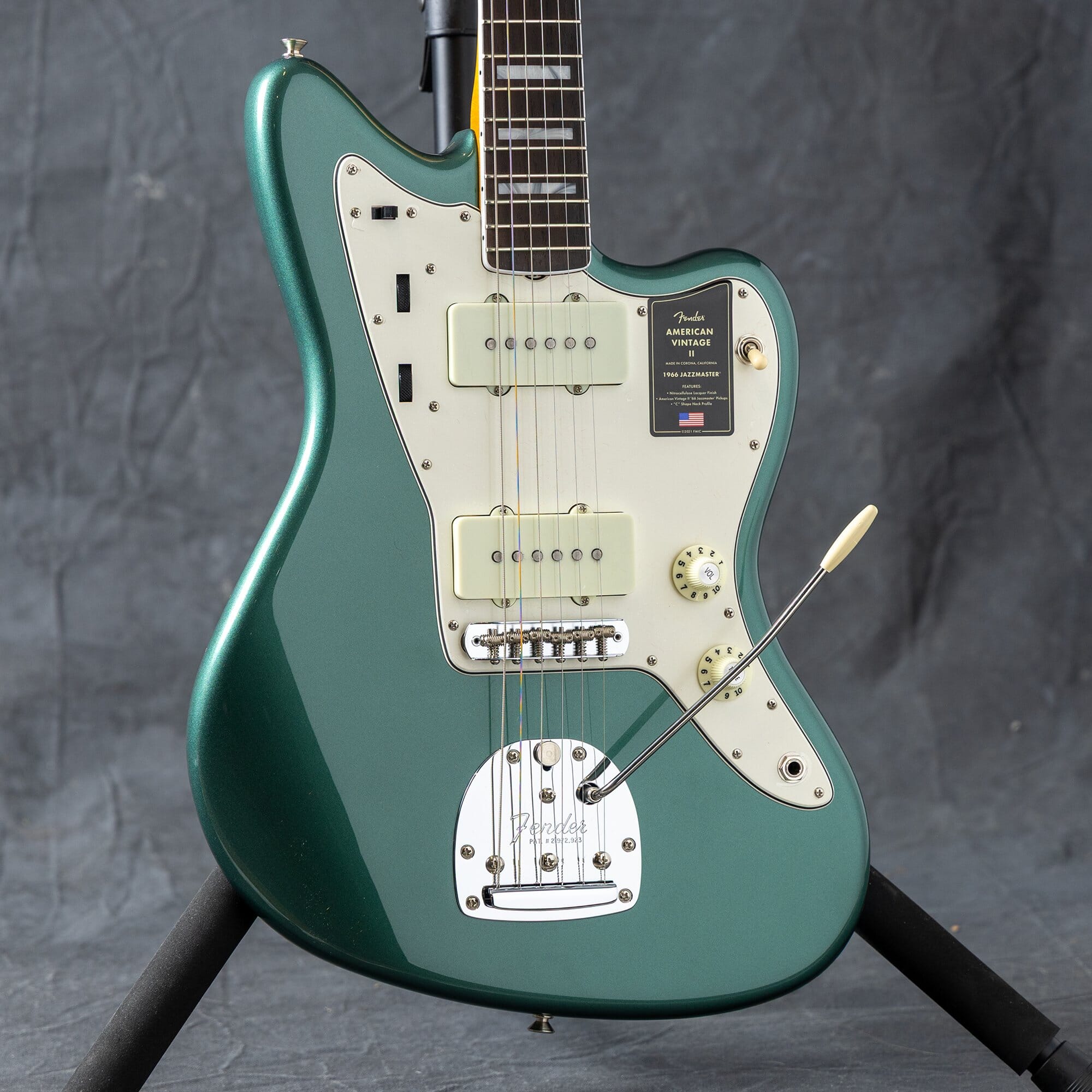 Fender American Vintage II 1966 Jazzmaster®, Rosewood Fingerboard, Sherwood Green Metallic