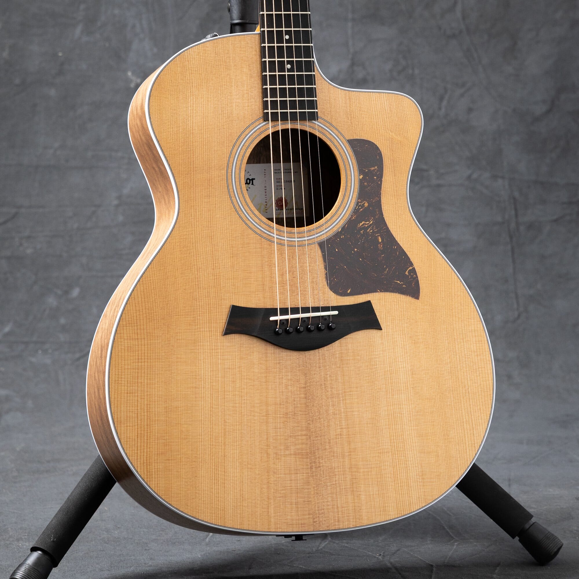 Taylor 214ce Grand Auditorium Sitka/Walnut Acoustic Guitar w/ES-2, Gig Bag