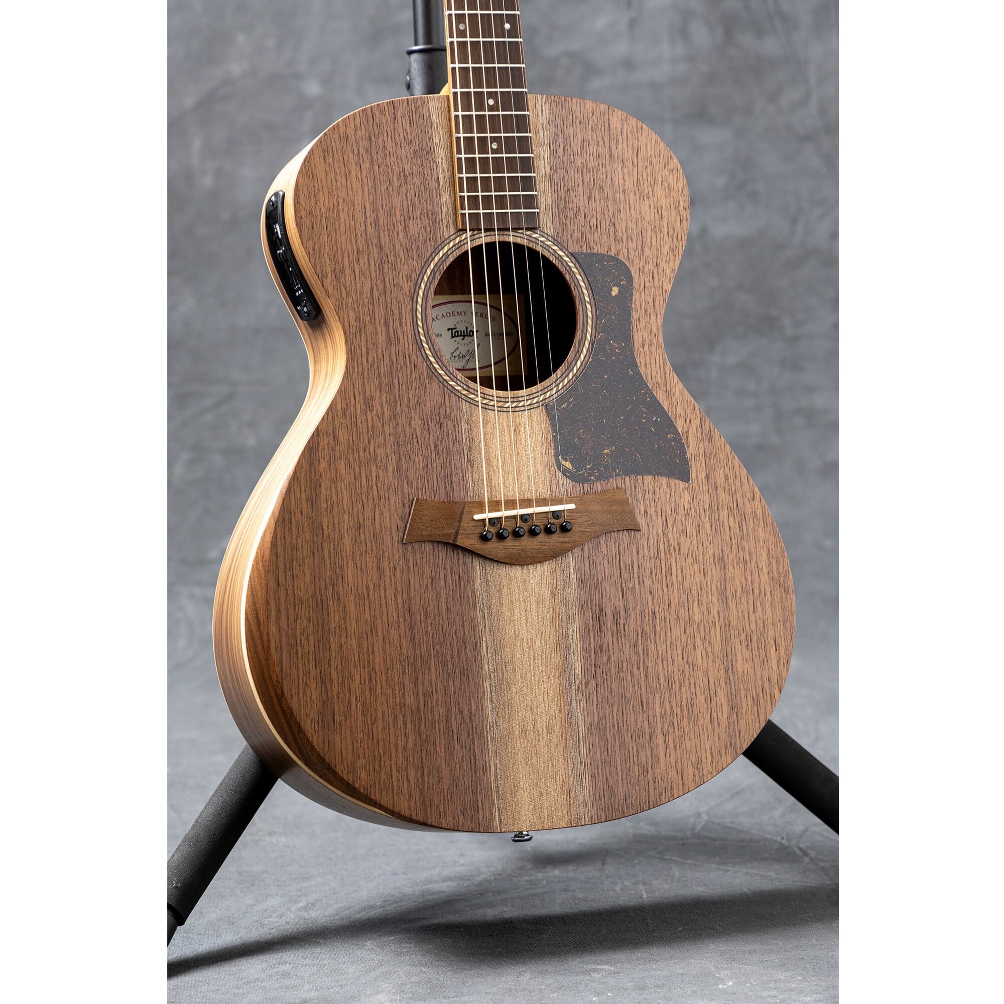 Taylor Academy 22e Grand Concert Walnut/Sapele Acoustic-Electric Guitar