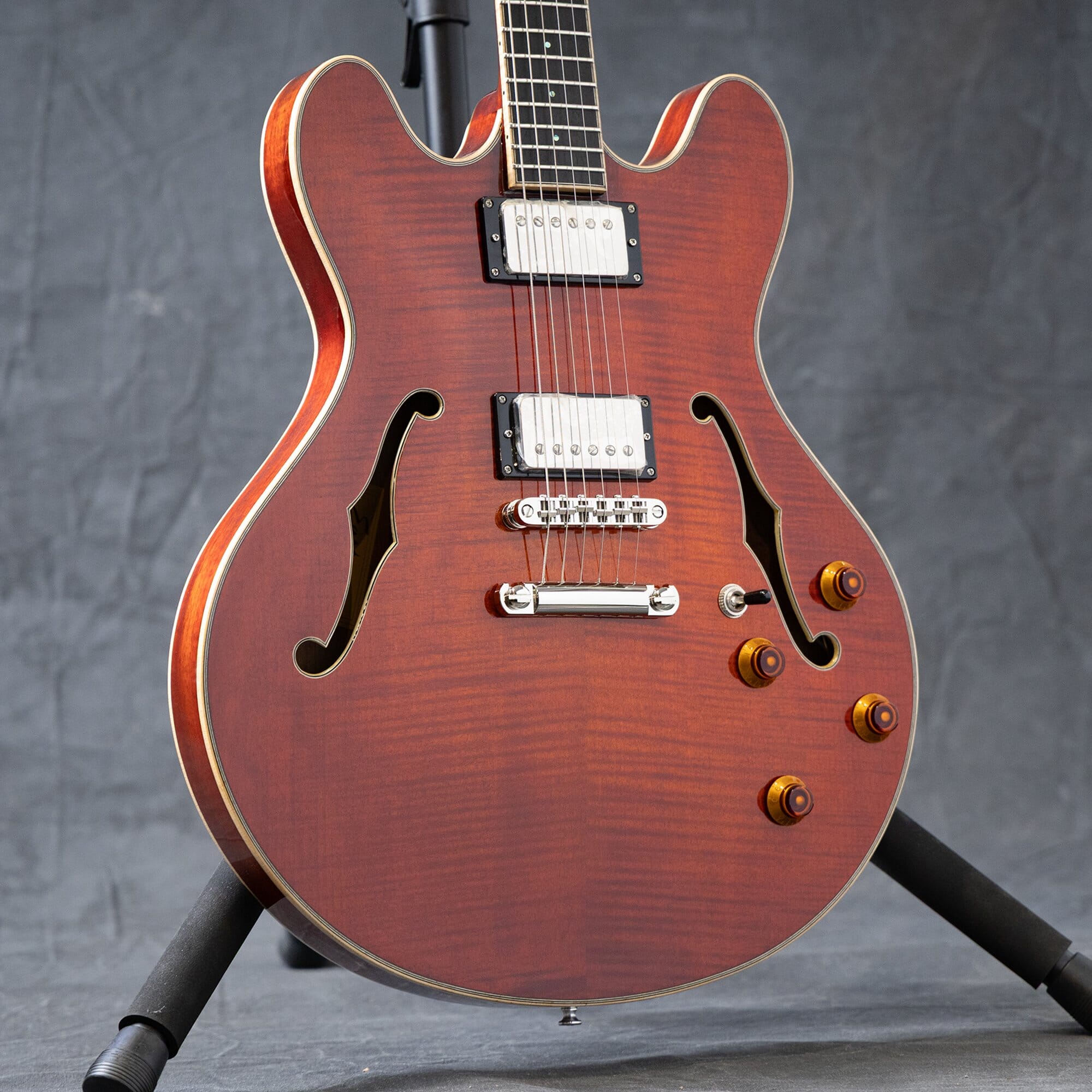 Eastman T186MX Thinline Guitar