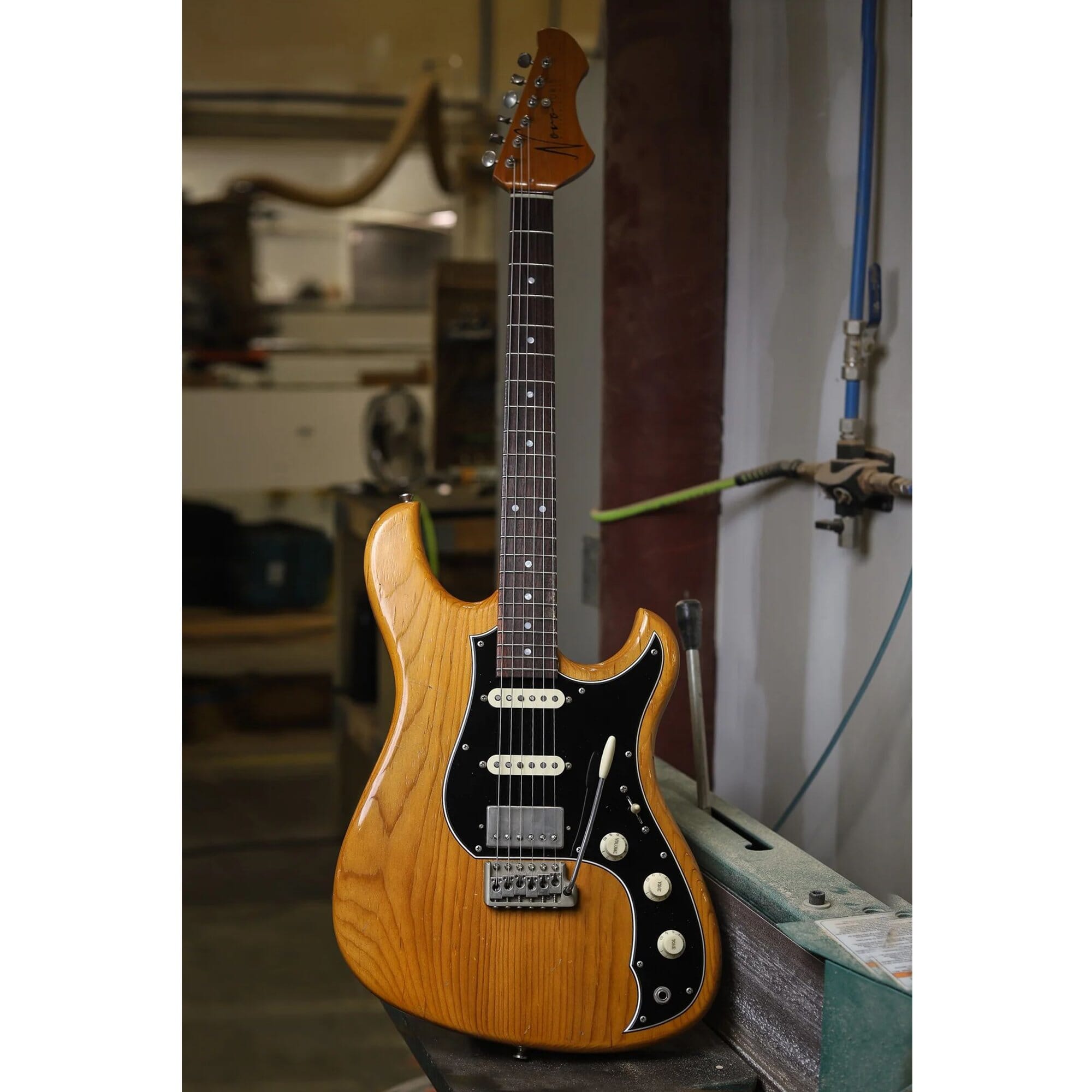 Novo Idris HSS Amber Electric Guitar