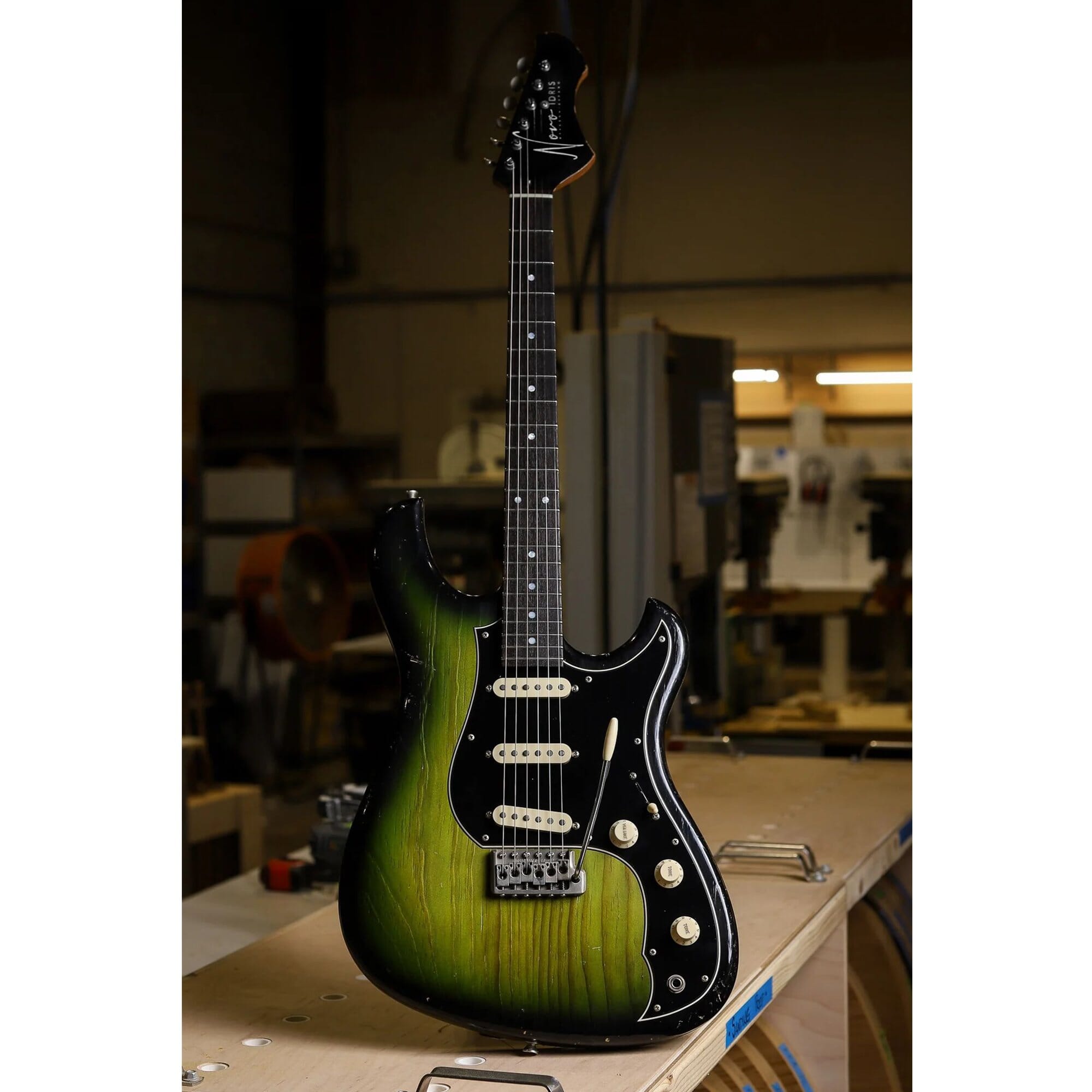 Novo Idris S3 Cat's Eye Burst Electric Guitar