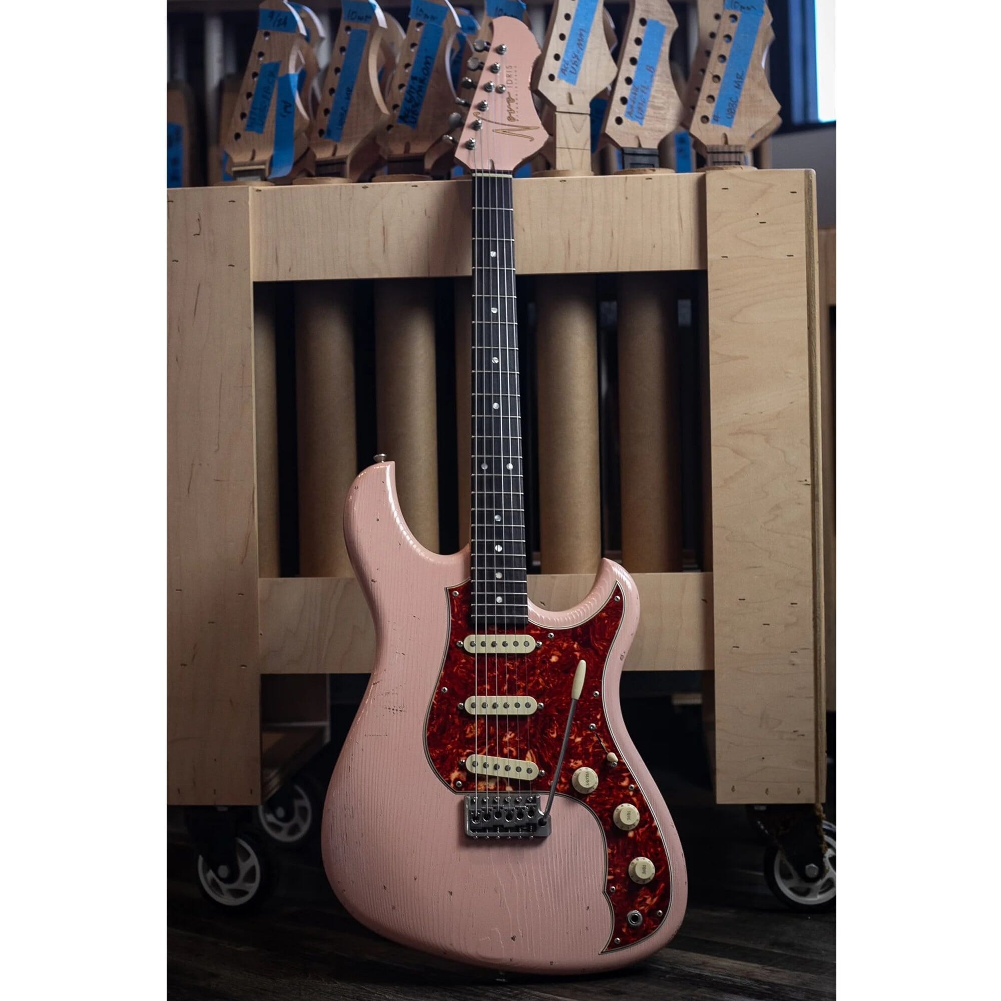 Novo Idris S3 Shell Pink Electric Guitar