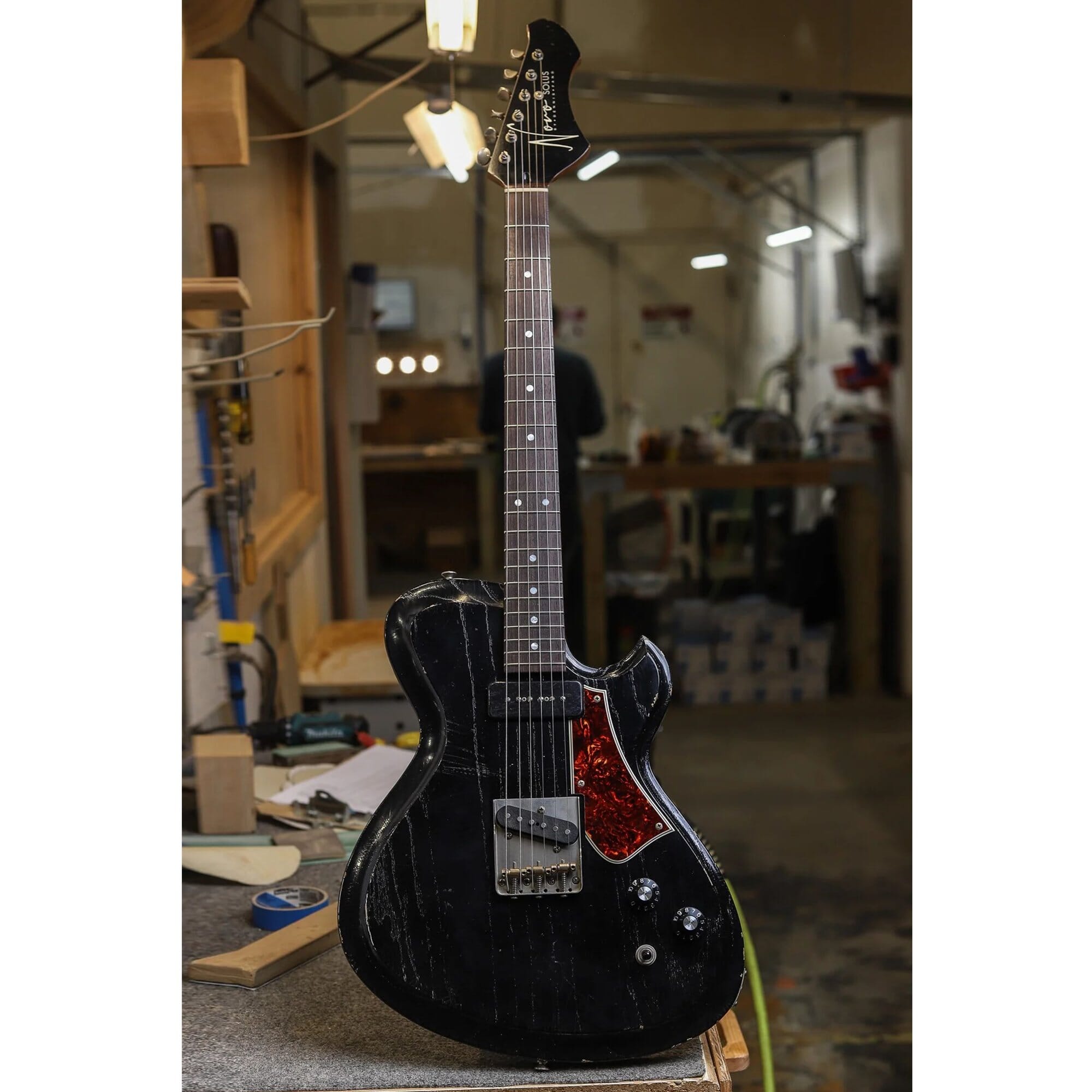 Novo Solus F2 Bull Black