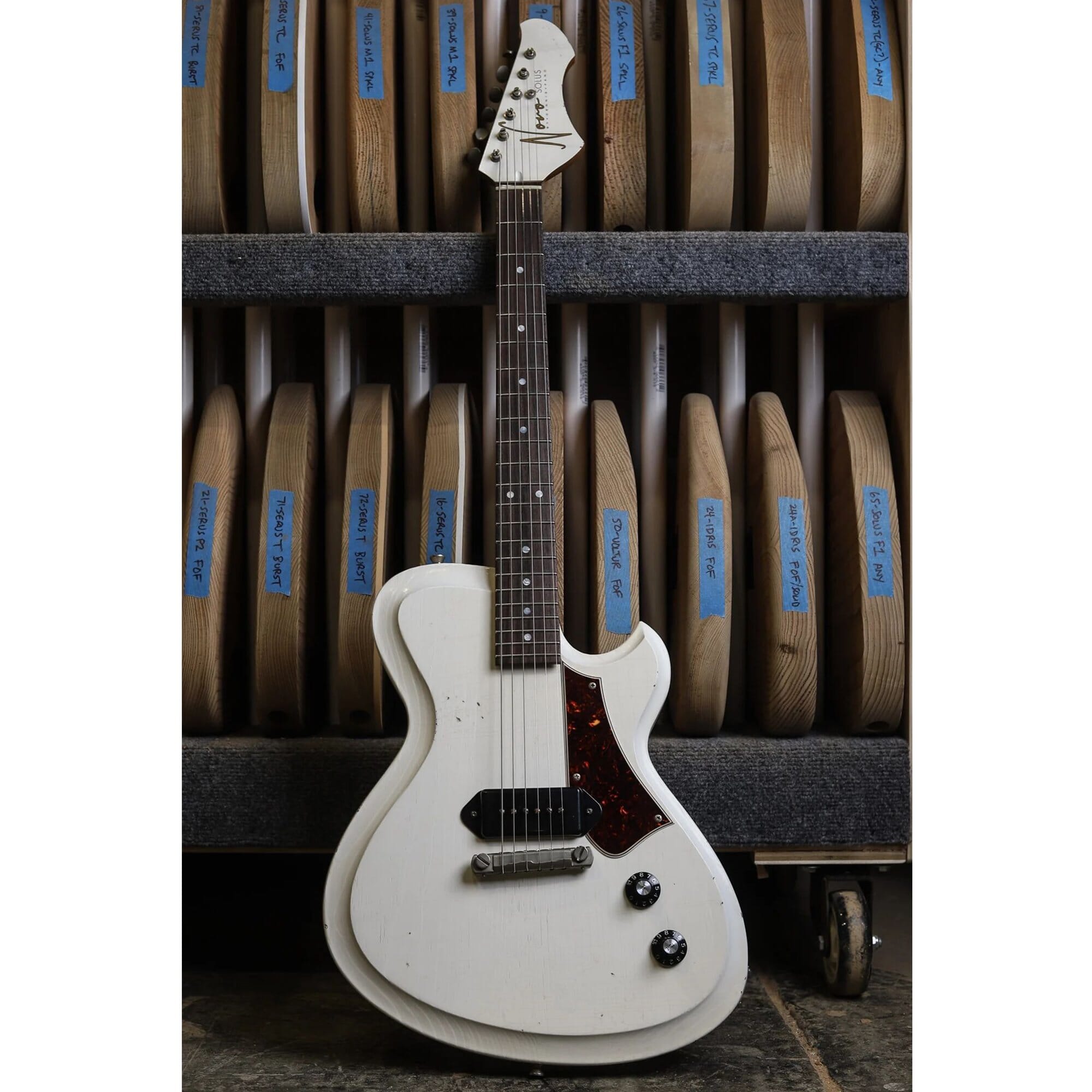 Novo Solus M1 Olympic White