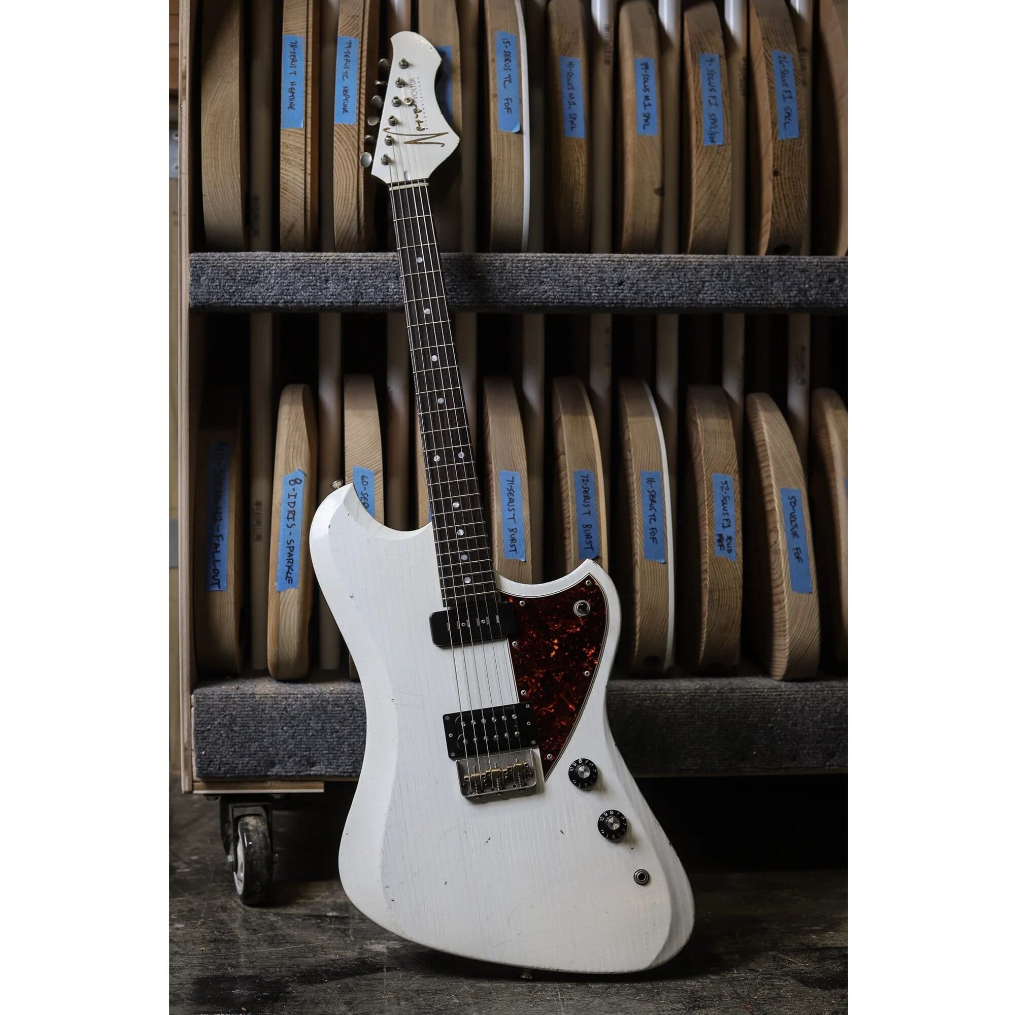 Novo Voltur V2 Olmpic White