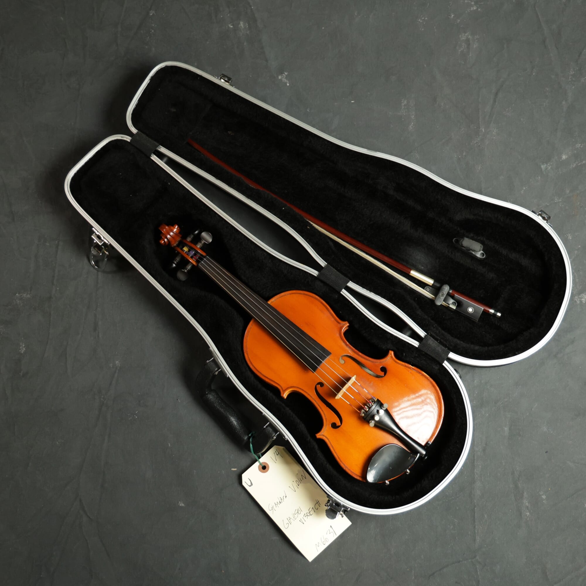 Glaesel 1/4 Standard Violin Outfit USED