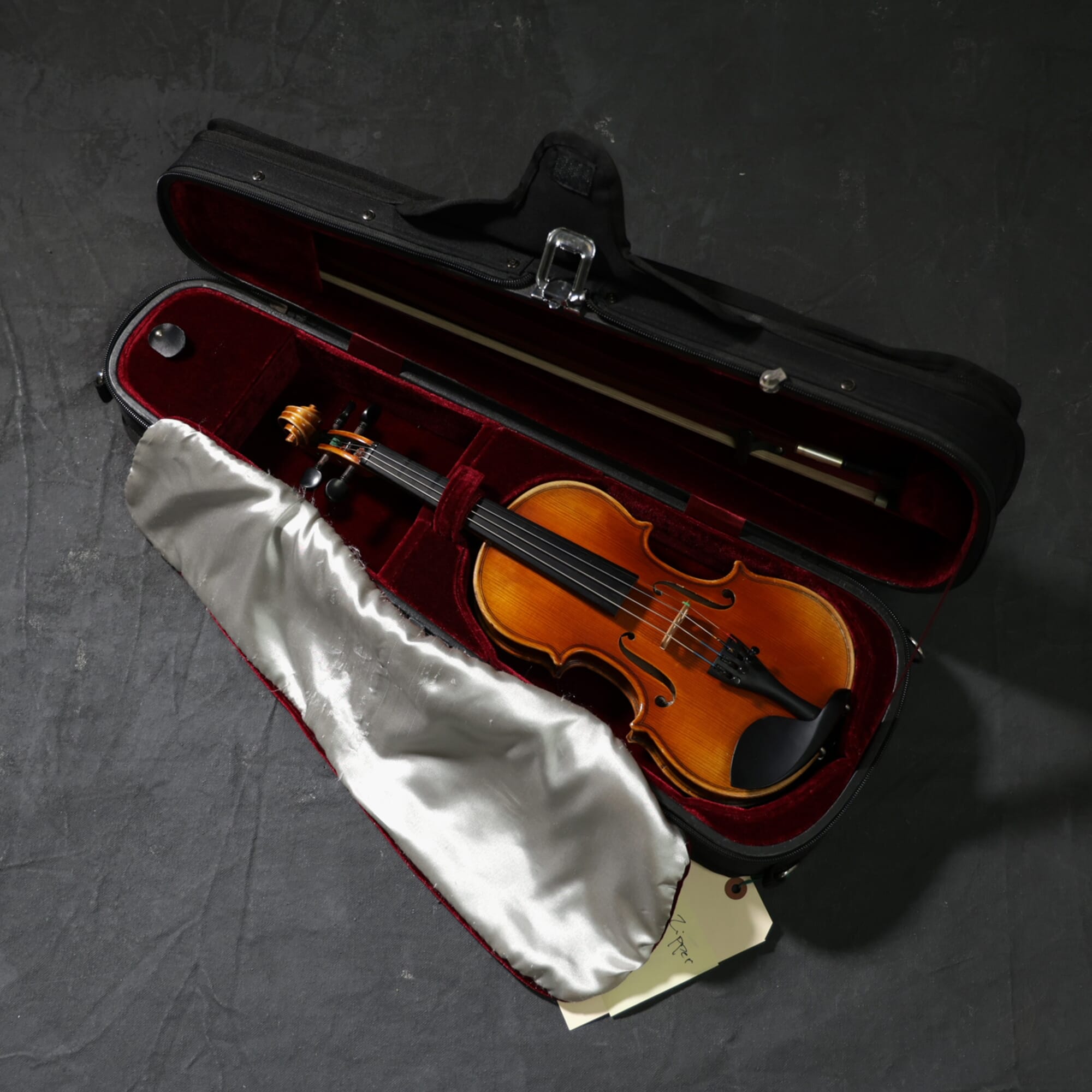 Acadia ZV500 1/8 Deluxe Violin Outfit USED