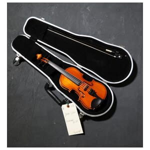 Eastman VL100 1/10 Deluxe Violin Outfit USED