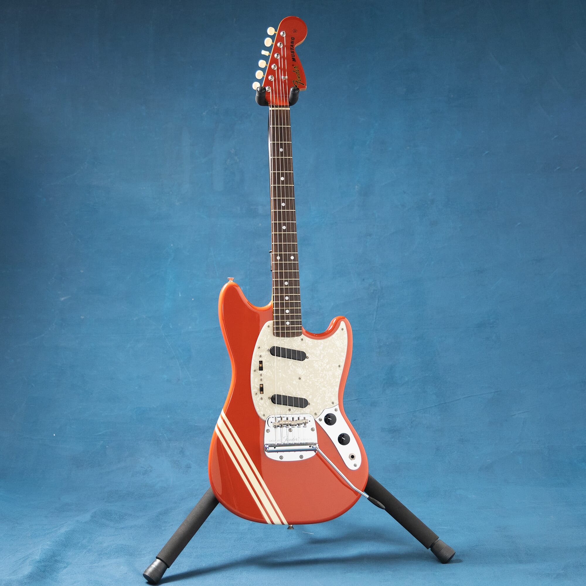 MIJ MG73-CO Mustang Fiesta Red 2012 (USED)