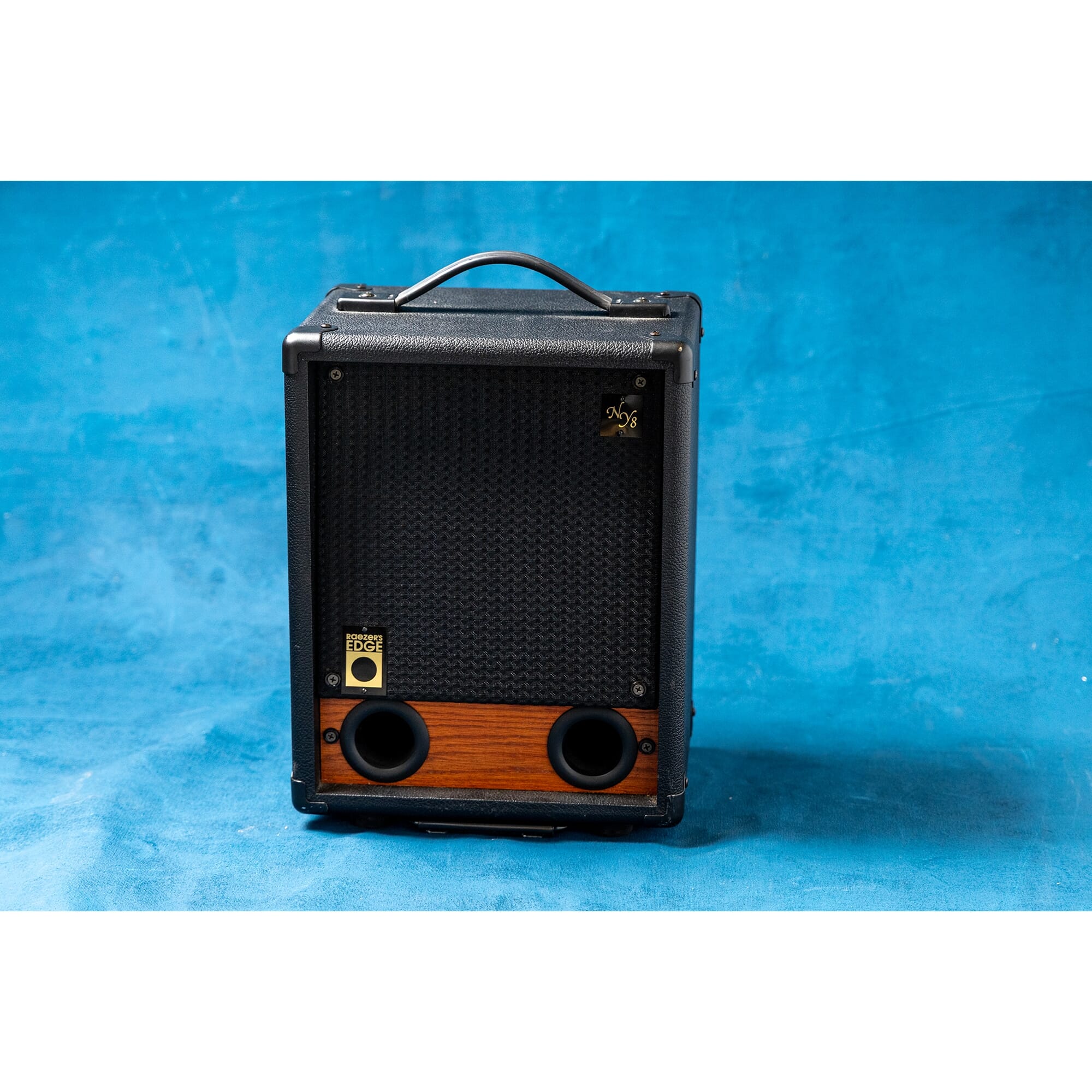 Raezer's Edge New York 8 (USED)