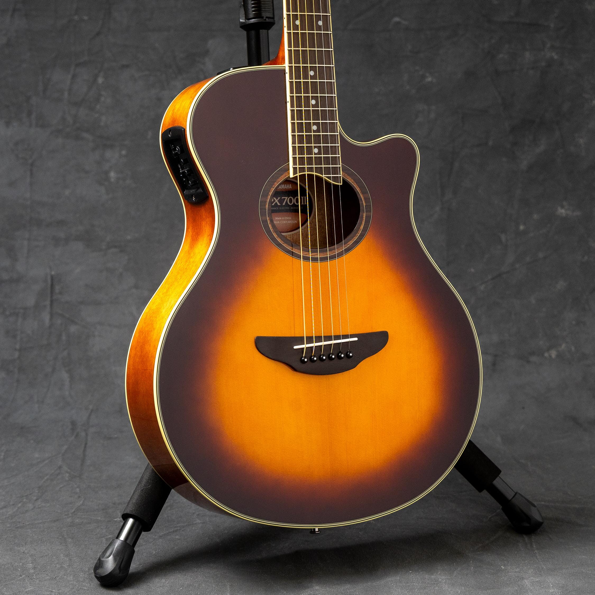 Yamaha APX700II Acoustic Guitar Brown Sunburst - Used