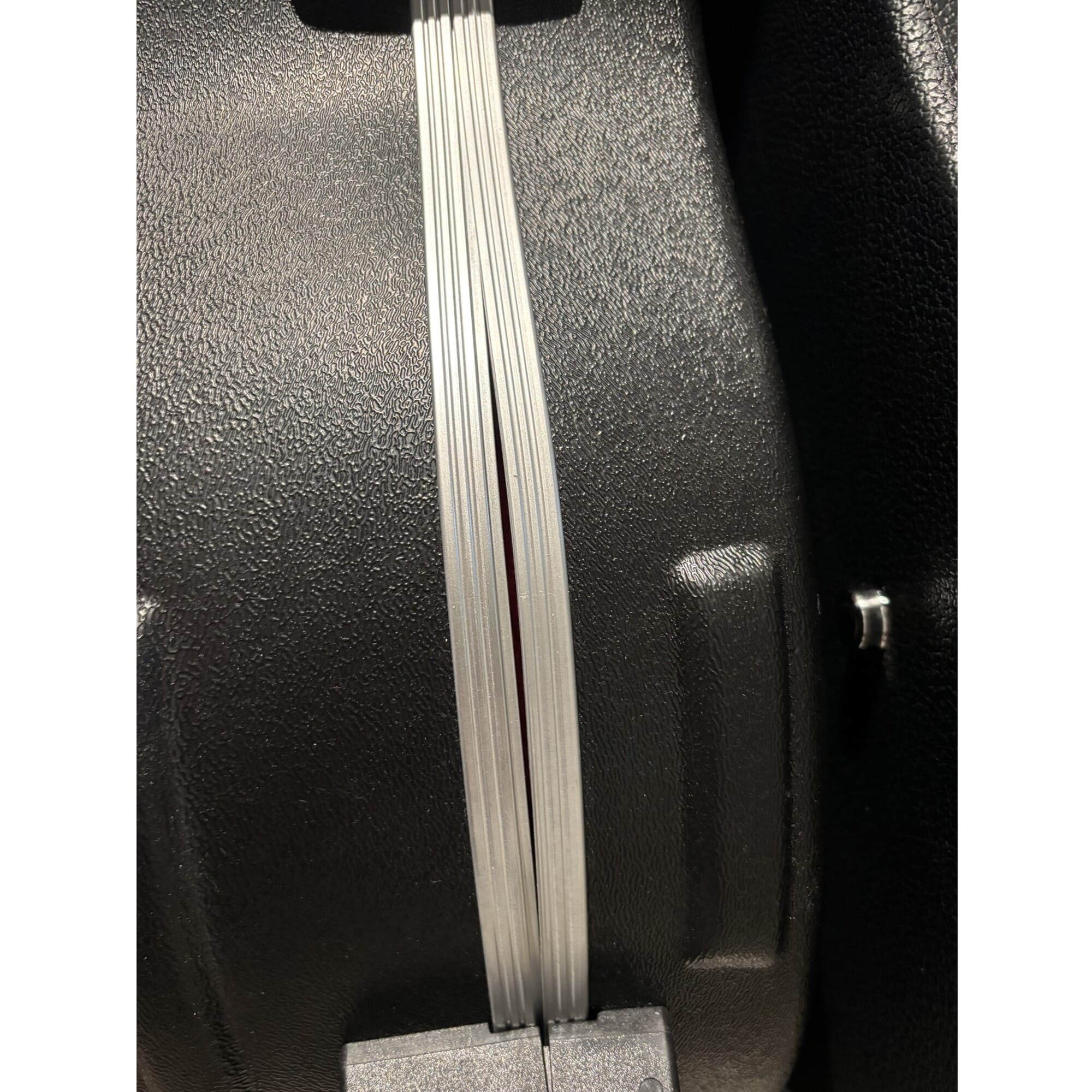 Ibanez MF100C ABS Hardshell Guitar Case Black & Red - Not Fully Closed