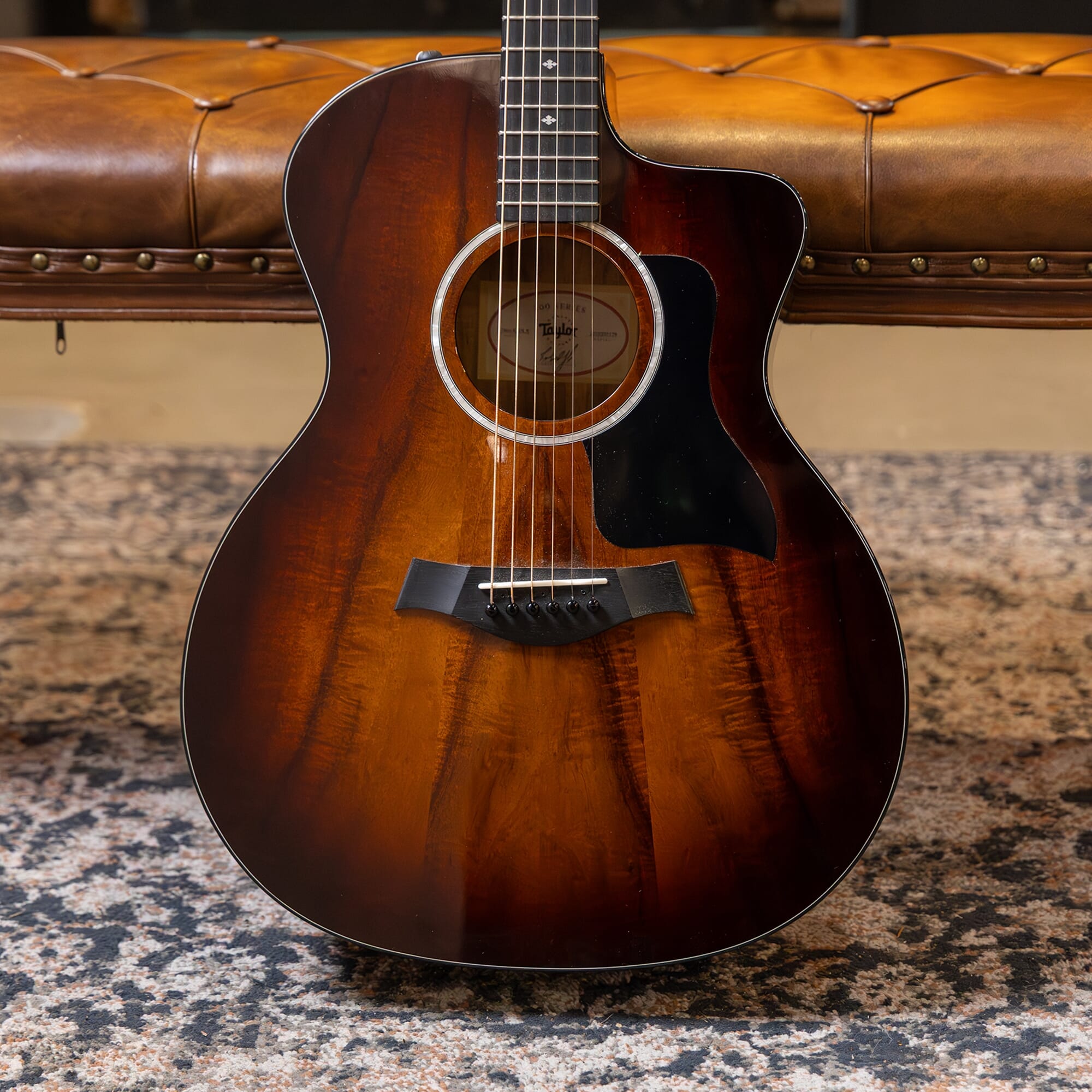 Taylor 224ce-K DLX (Used)