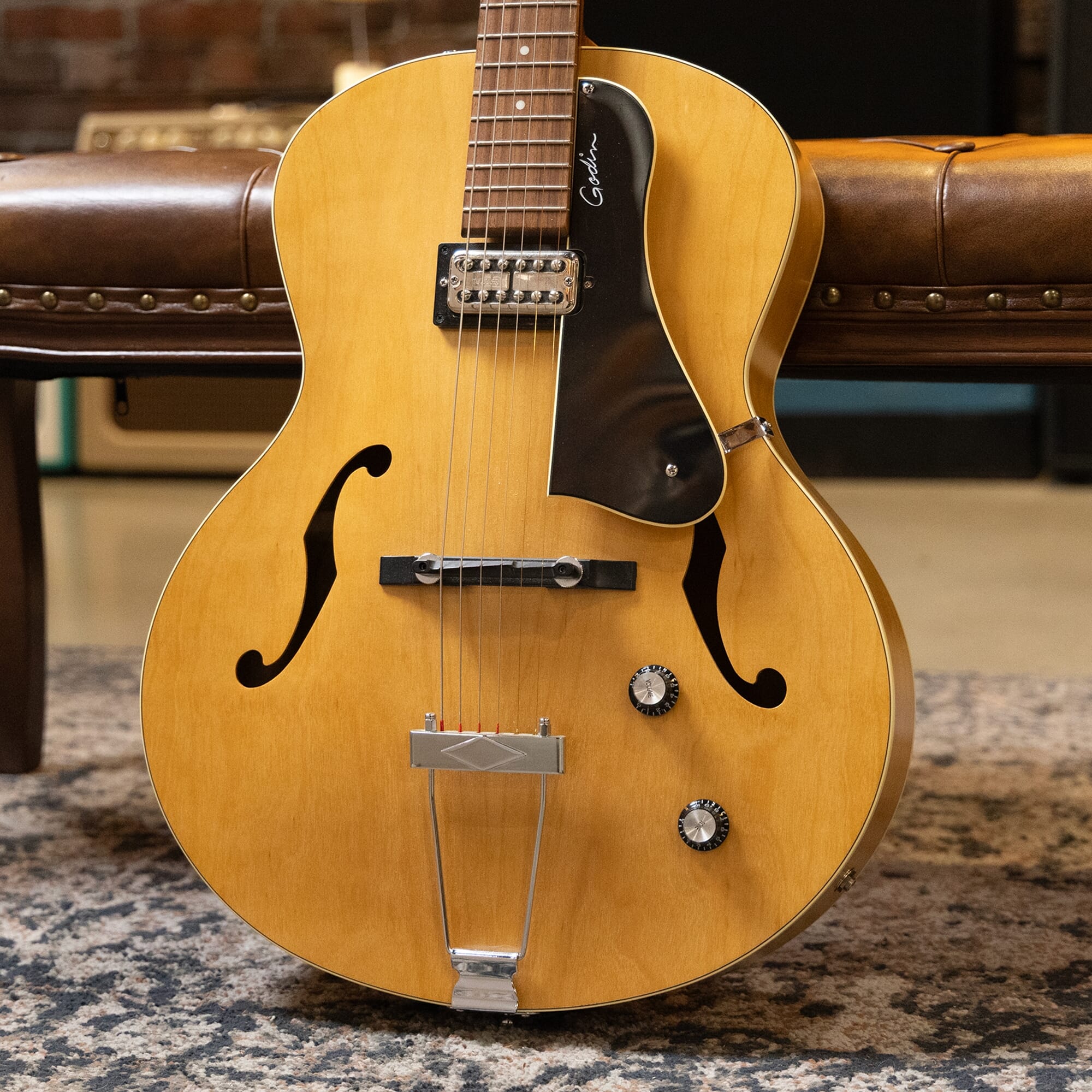 Godin 5th Avenue Kingpin Natural TV Jones (Used)