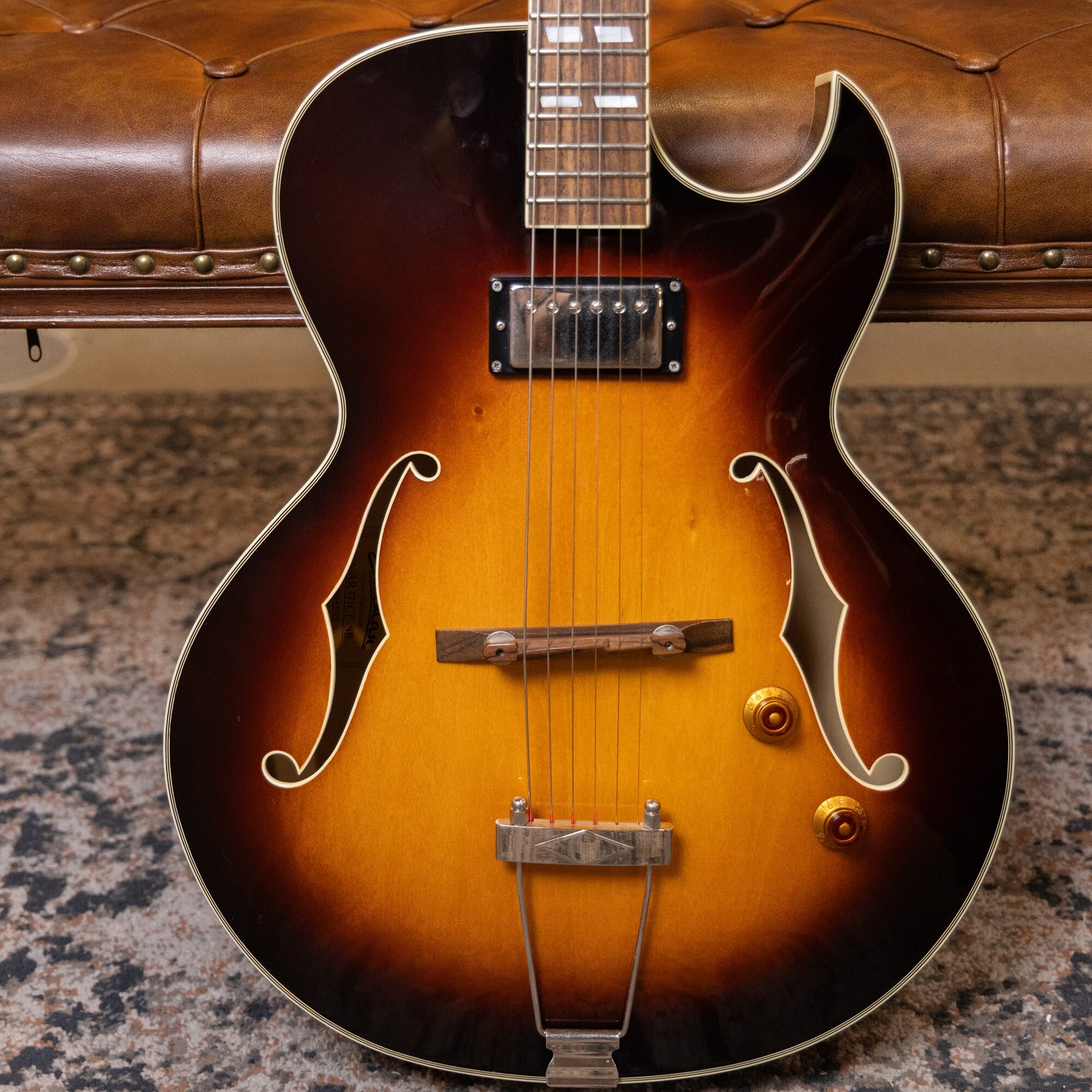 Eastman AR371CE Sunburst Archop (Used)