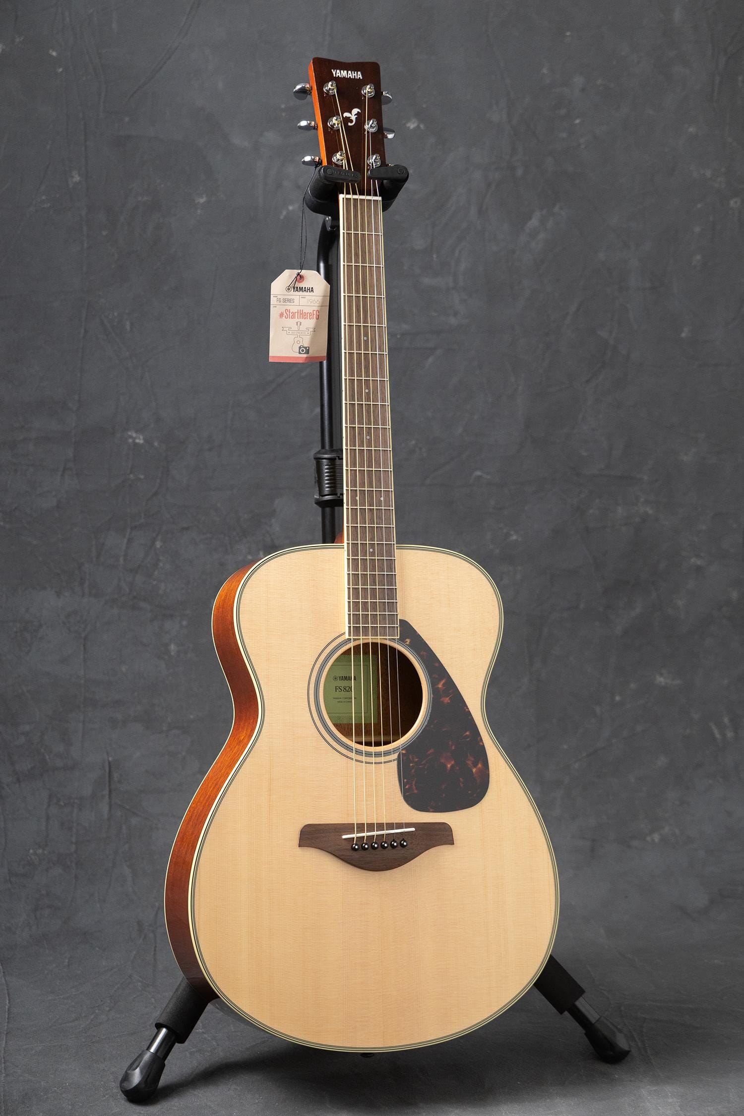 Yamaha FS820 Acoustic Folk Guitar | Tapestry Music
