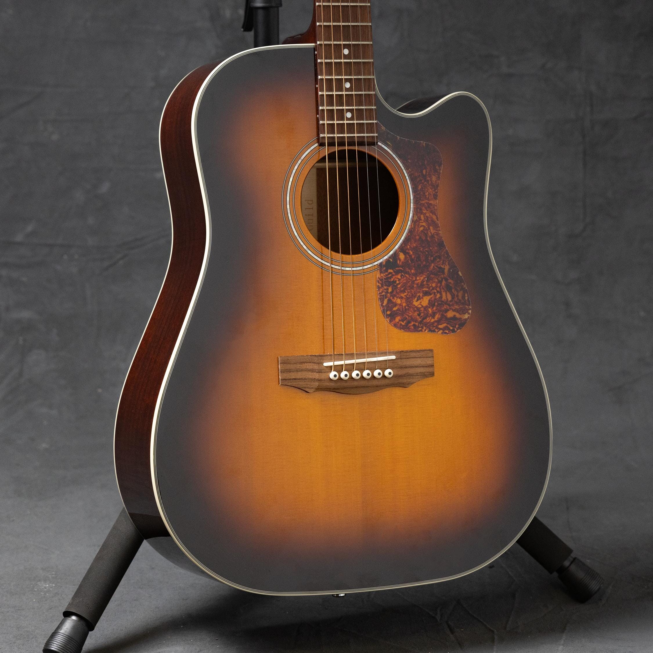 Guild D-140CE Antique Burst Dreadnought OPEN BOX